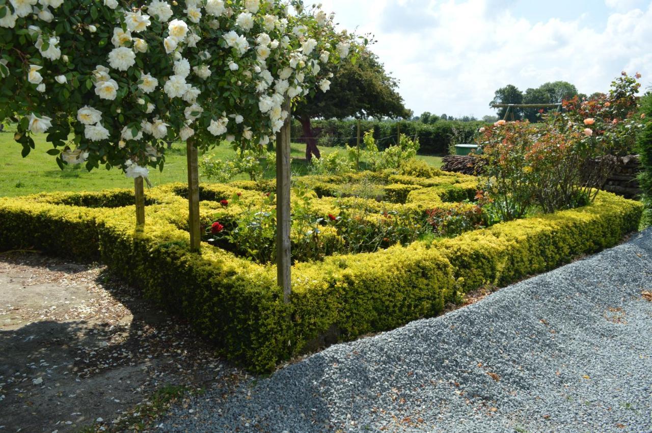 La Pastorale Bed & Breakfast Beurlay Exterior photo